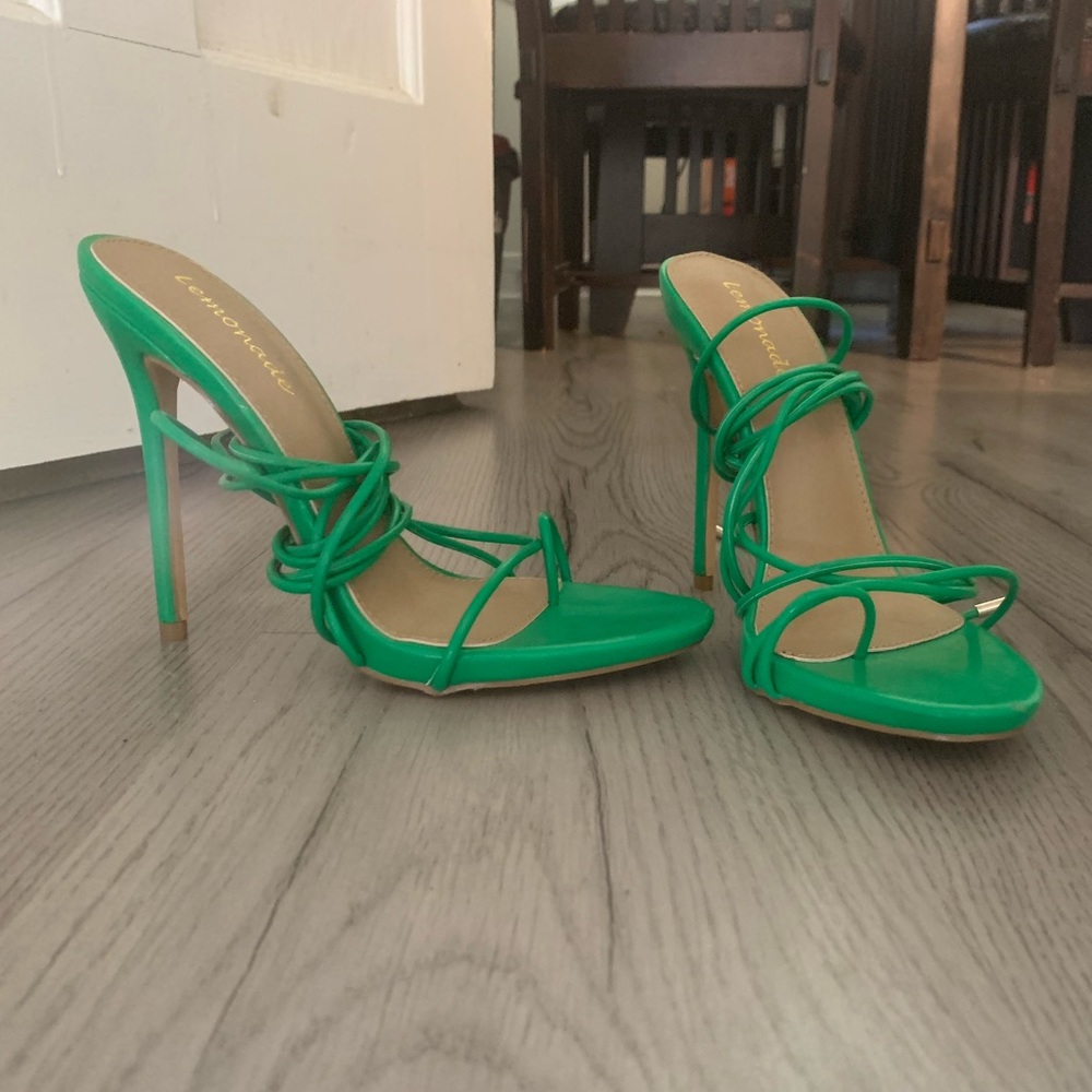 Green Heels by Lemonade size 7.5